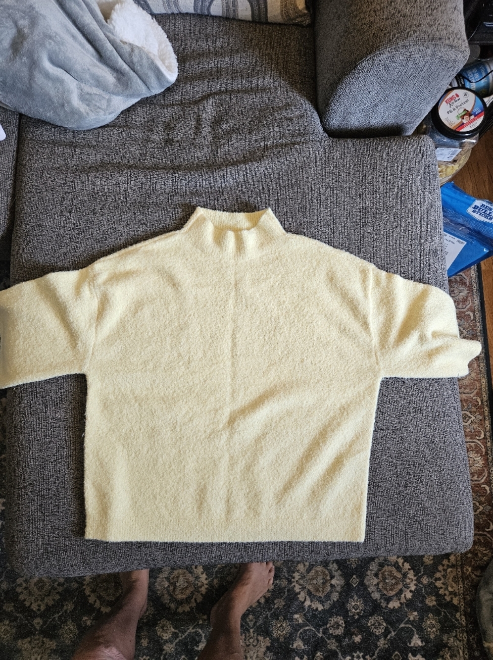Abercrombie & Finch Soft Yellow Mock Neck Sweater